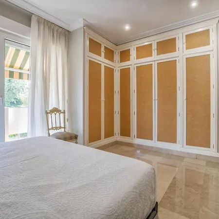 Apartment Tilos & Parking & Piscina