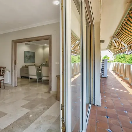 Apartment Tilos & Parking & Piscina
